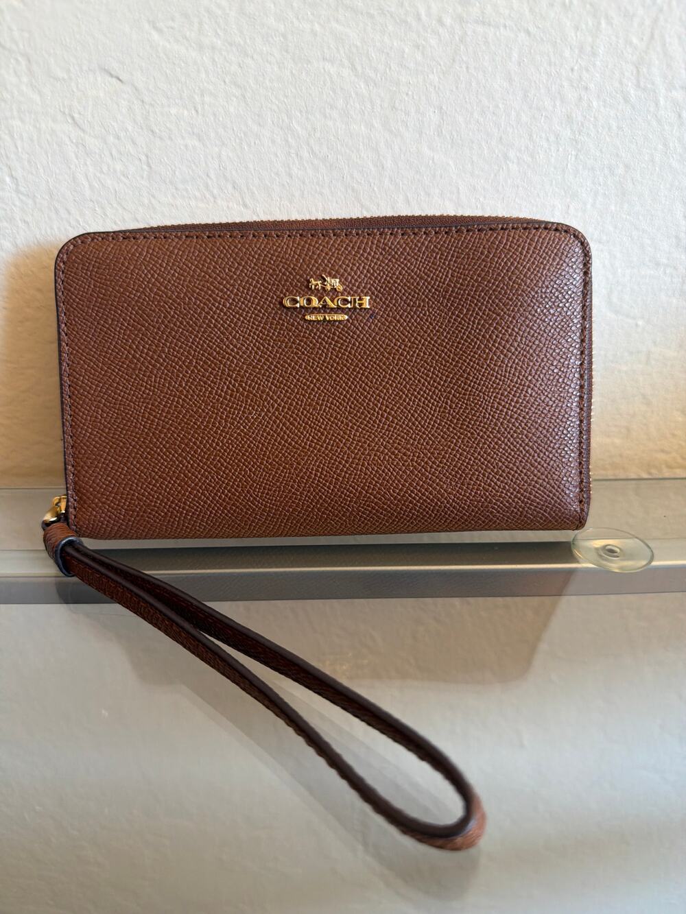 Coach Medium Zip Around Wallet brown textured leather Detachable Wrist Strap